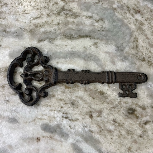 Hobby Lobby Brown Iron Vintage Key Wall Decor - Picture 2 of 6